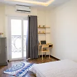 Le House - 1A Btw Airport And D1 Center, Fast Wifi And Check-In 24-7