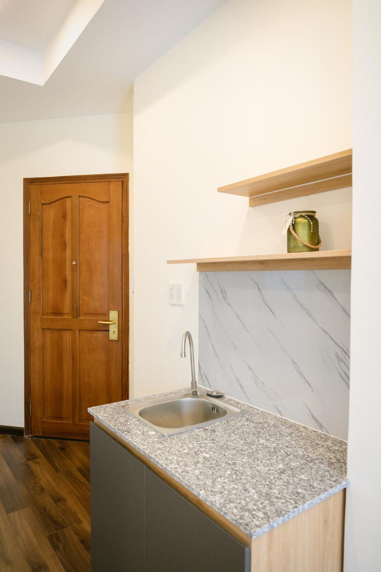 Le House - 1a Btw Airport And D1 Center, Fast Wifi And Check-in 24-7 TP. Hồ Chí Minh